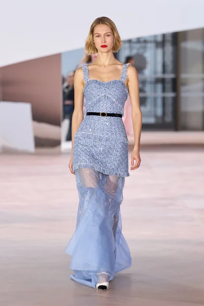 Look 26